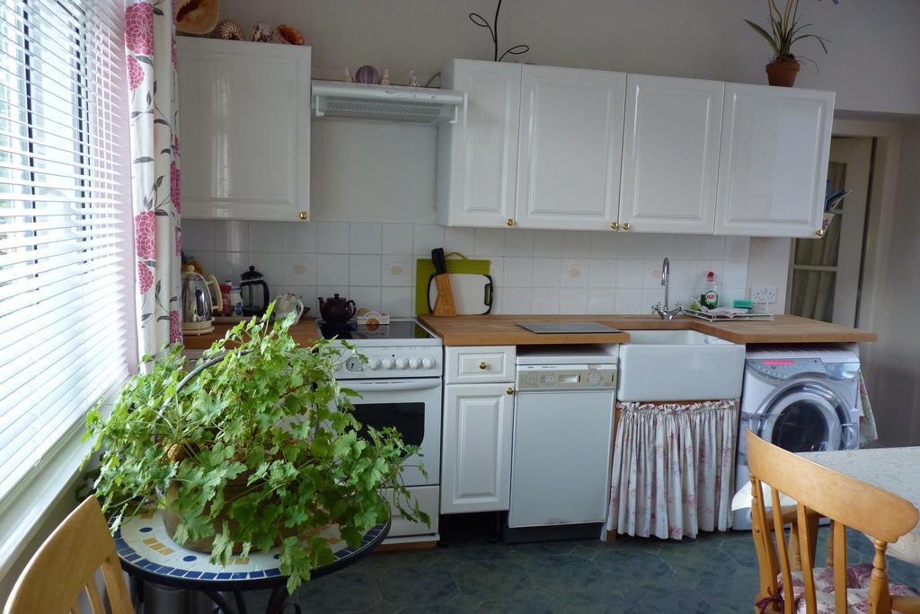Achnamara Apartment Connel Room photo